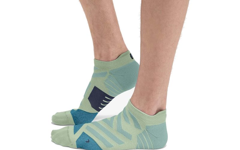 On-Running Performance Low M pas cher