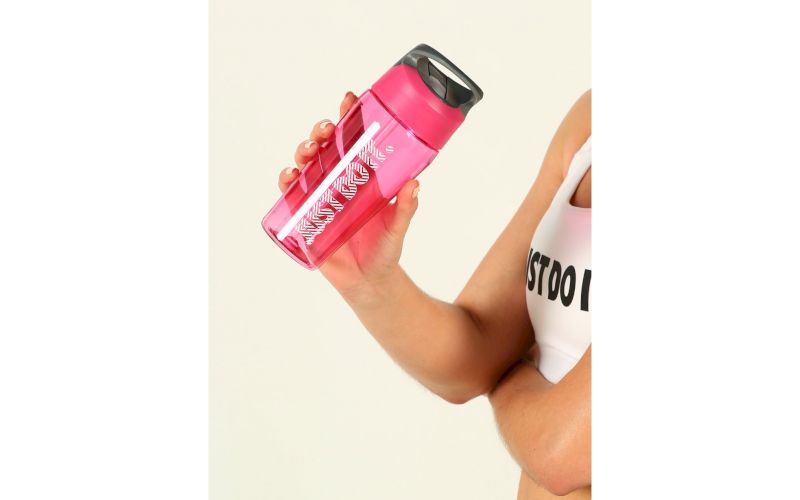 Nike TR Hypercharge Straw 400mL pas cher